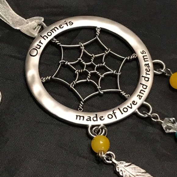 Lot of 19 Misc Charm Bracelets + 1 Dream Catcher (20 pieces total) - Picture 5 of 5